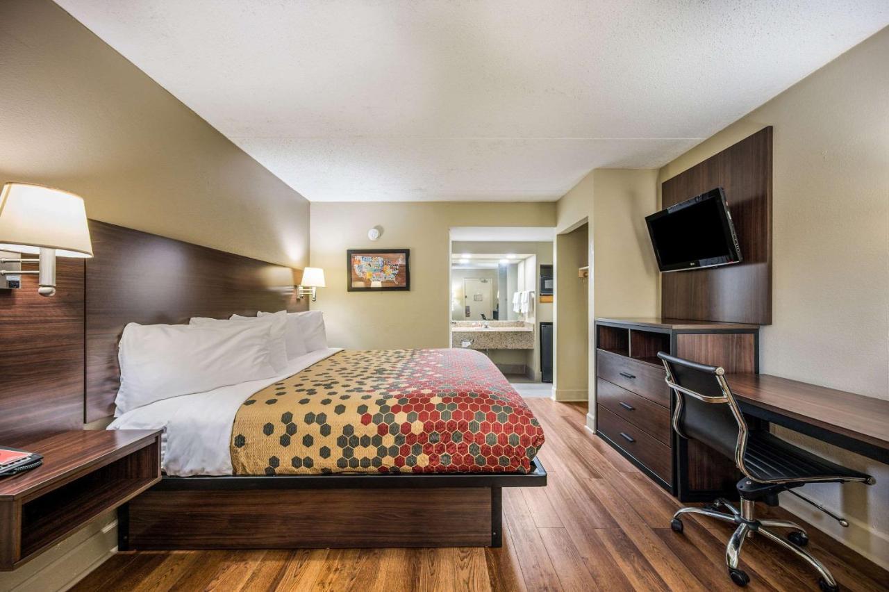 Econo Lodge Inn & Suites University Huntsville Zewnętrze zdjęcie